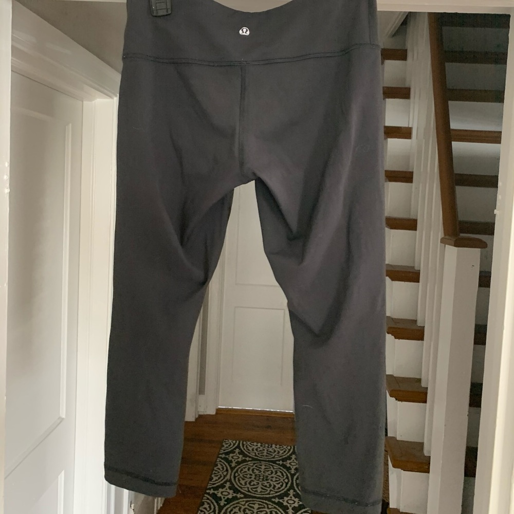 Lululemon crop leggings